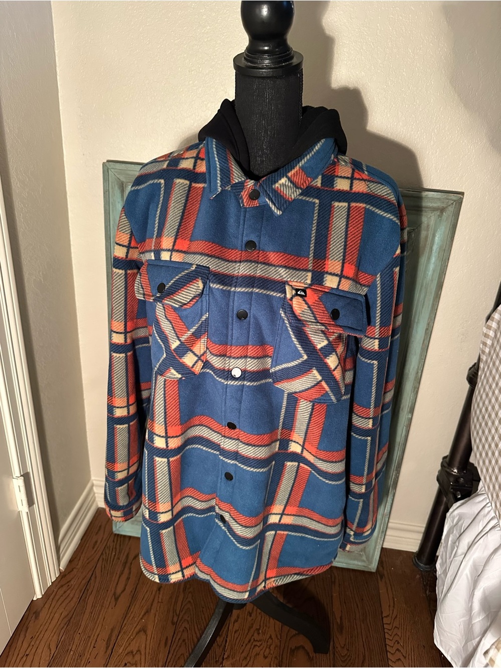 Quiksilver Blue Plaid Hooded Shirt Jacket with Orange Accents - Picture 3 of 6